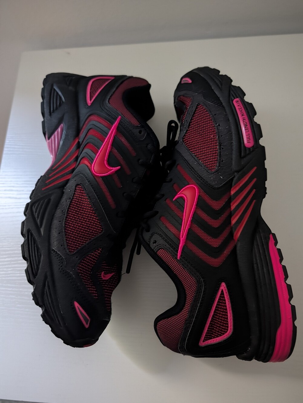 Nike Air Pegasus 2K5 BLACK Fire Pink men's size 13 Love Running ACG Trail Hiking